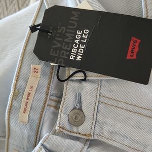 Levi's Premium Wide Leg Women's Jeans